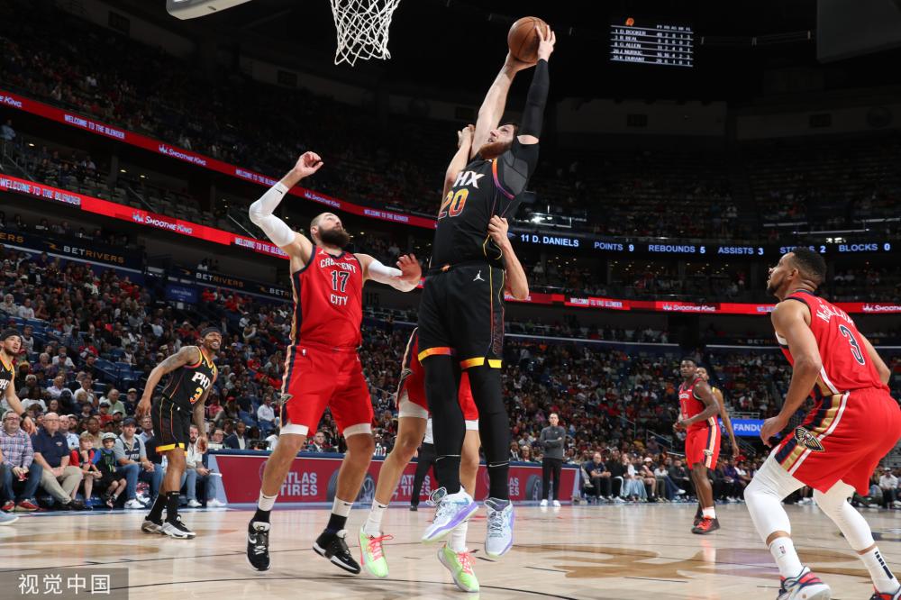 高而且丢球 高而且丢球