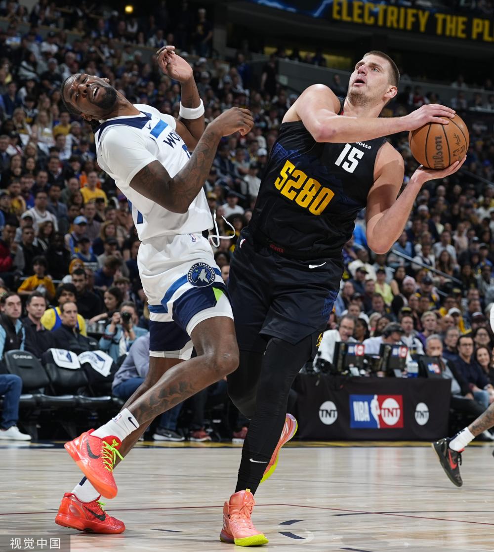 以其严格的 以其严格的