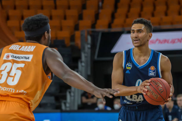 创造佳绩 创造佳绩